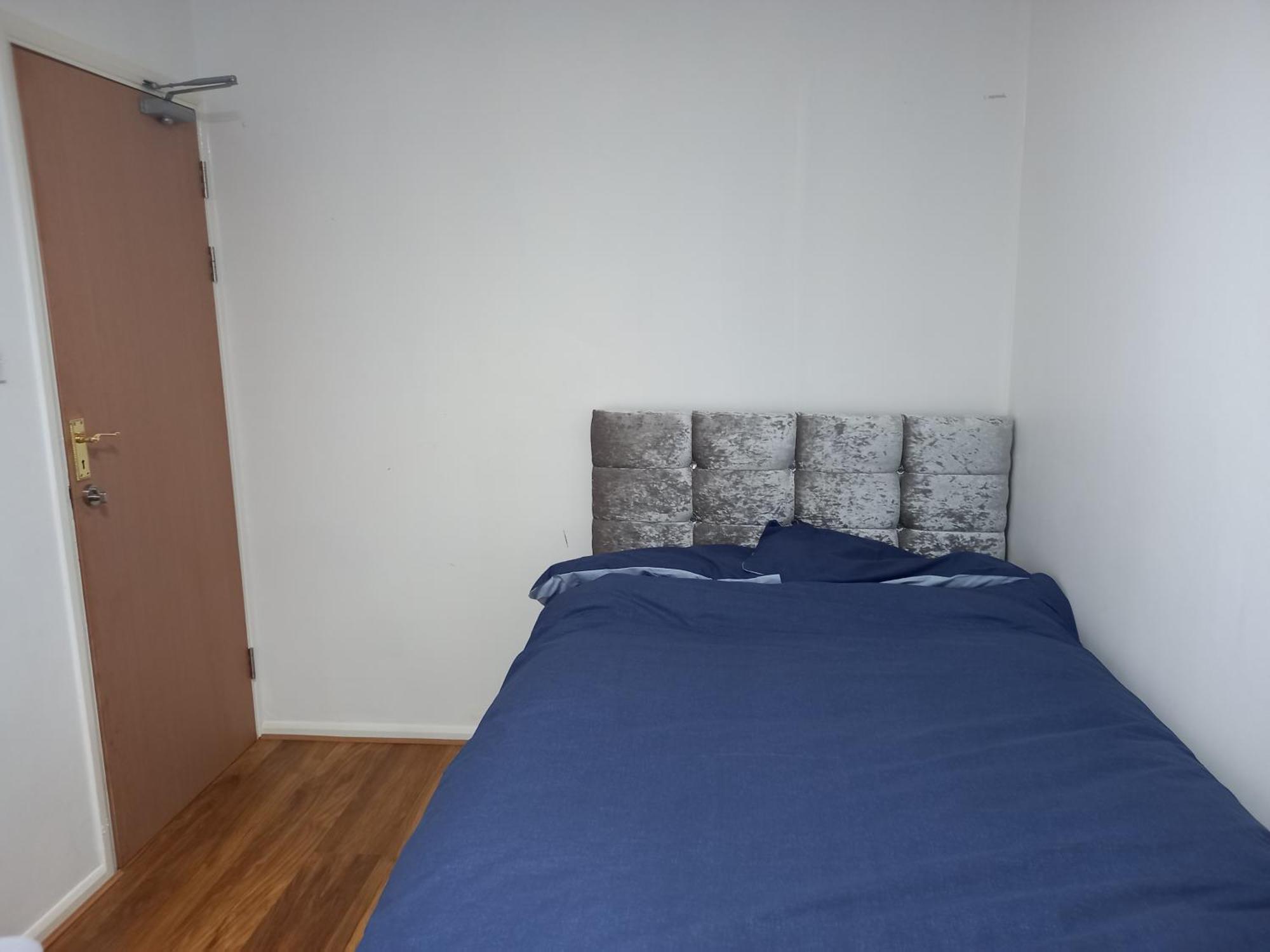 Double En-Suite Rooms Nevendon 外观 照片