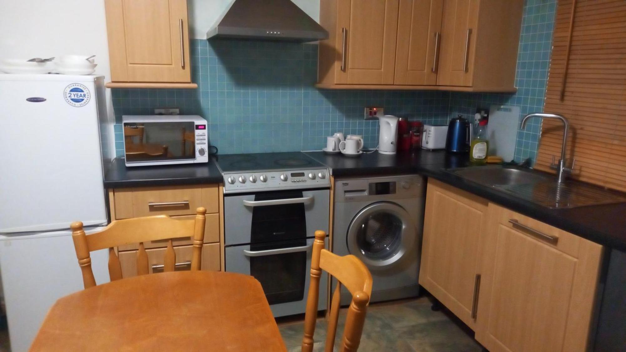 Double En-Suite Rooms Nevendon 外观 照片